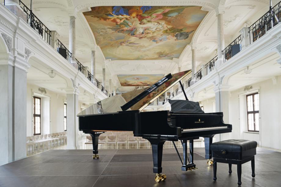 Grand piano in the historic Bibliothekssaal